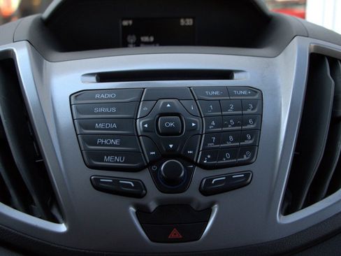 Used 2019 Ford Transit 350 XLT image 19