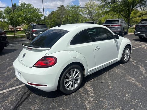 Used 2018 Volkswagen Beetle 2.0T S w/ Style & Comfort Package For S FWD image 5