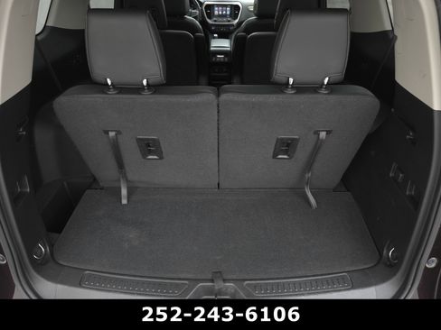 Used 2017 GMC Acadia Denali w/ Technology Package image 33