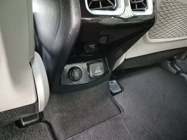 Certified 2025 Kia Sorento SX Prestige AWD/4WD image 30