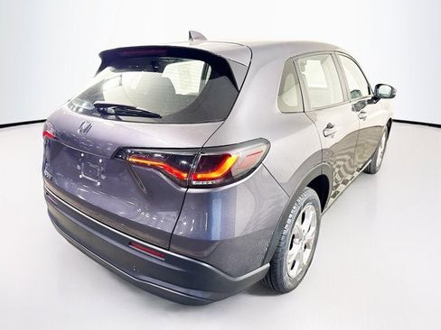 Used 2023 Honda HR-V LX image 5