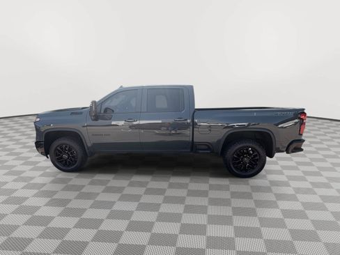 Used 2025 Chevrolet Silverado 2500 LT w/ Trail Boss Package AWD/4WD image 2