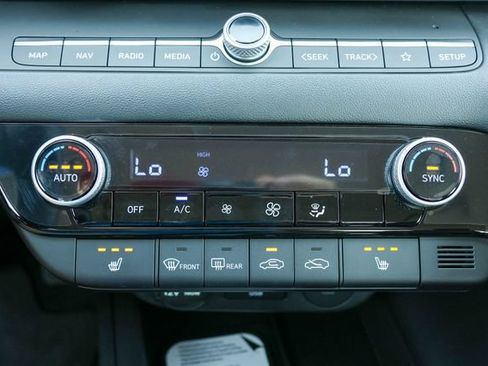 New 2026 Hyundai Elantra Limited FWD image 21