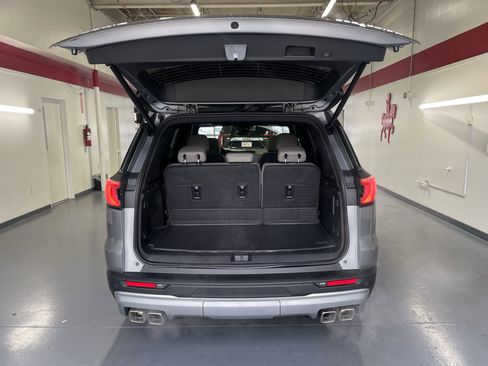 New 2026 GMC Acadia Elevation w/ Elevation Premium Package image 8