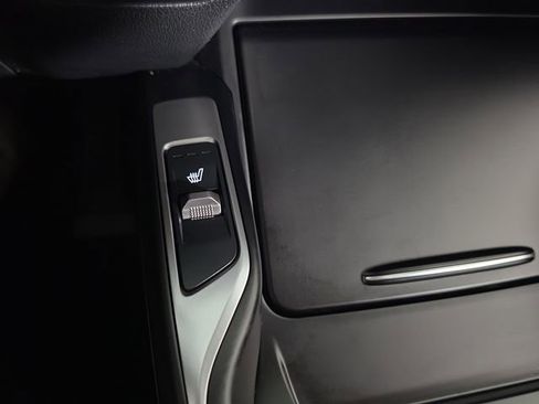 Used 2023 Kia Sorento EX image 16