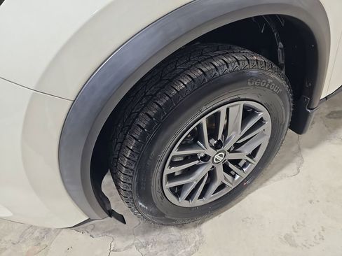 Used 2021 Nissan Rogue S image 25