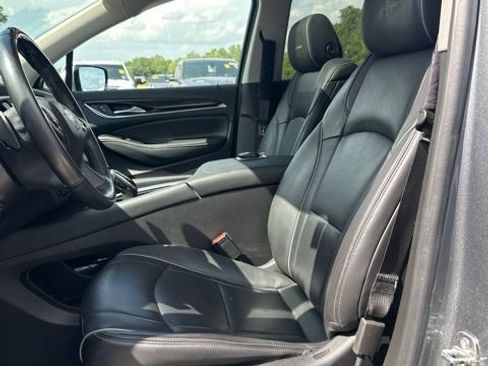 Used 2021 Buick Enclave Avenir w/ Avenir Technology Package AWD/4WD image 38