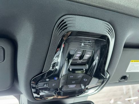 New 2025 Alfa Romeo Giulia w/ Driving Assist Package image 30