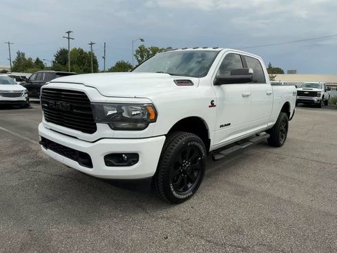 Used 2021 RAM 2500 Big Horn w/ Night Edition AWD/4WD image 4
