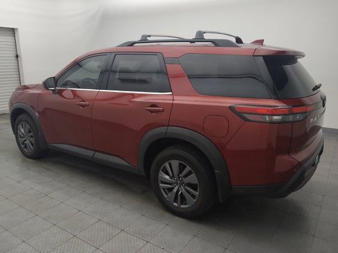 Used 2022 Nissan Pathfinder SV FWD image 3