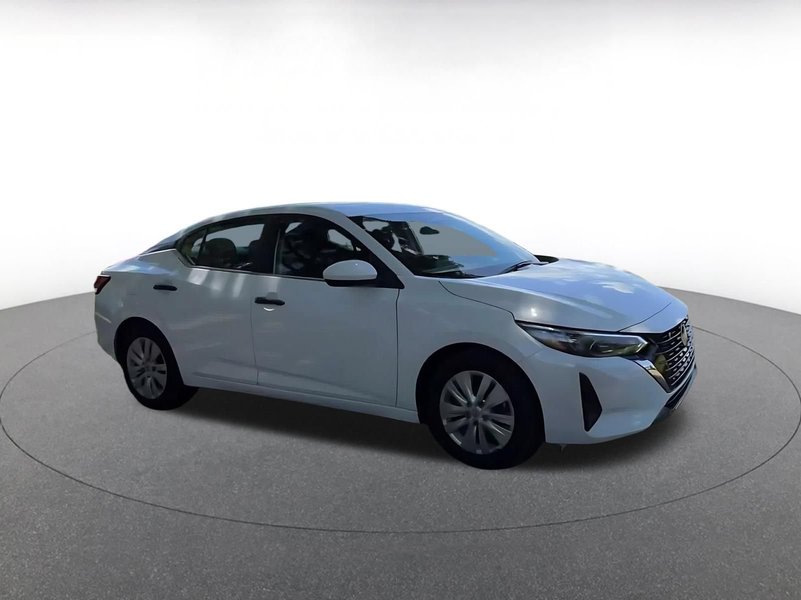Used 2025 Nissan Sentra S FWD image 2