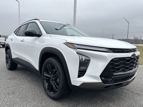 New 2026 Chevrolet Trax ACTIV image 2