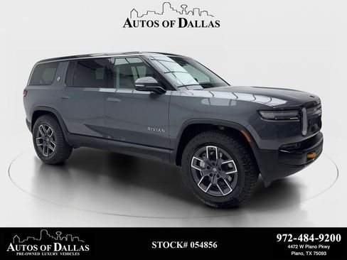 Used 2025 Rivian R1S Adventure AWD/4WD image 1