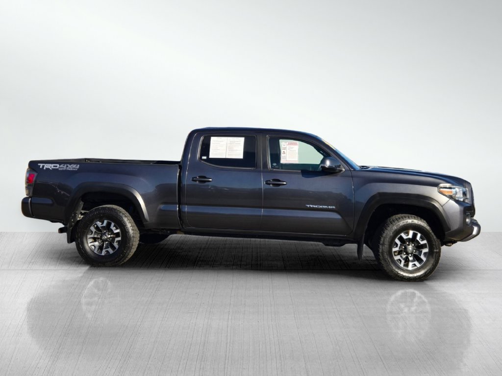 Used 2020 Toyota Tacoma TRD Off-Road w/ TRD Premium Off Road Package AWD/4WD image 3