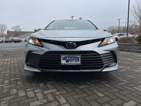 Used 2022 Toyota Camry LE image 9