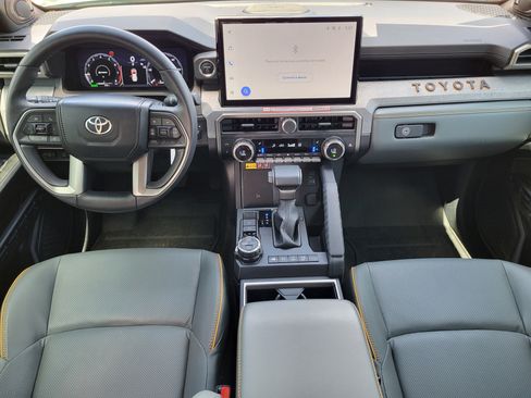 Certified 2025 Toyota 4Runner Trailhunter AWD/4WD image 21