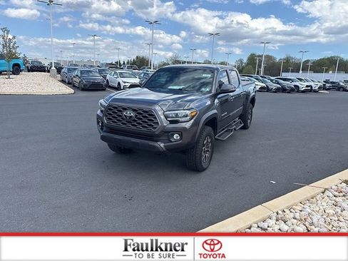 Certified 2022 Toyota Tacoma TRD Off-Road w/ TRD Premium Off Road Package image 3