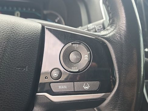 Used 2022 Honda Pilot Elite image 16