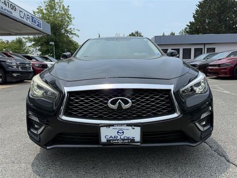 Used 2018 INFINITI Q50 Luxe w/ Essential Package (3.0T Luxe) AWD/4WD image 2