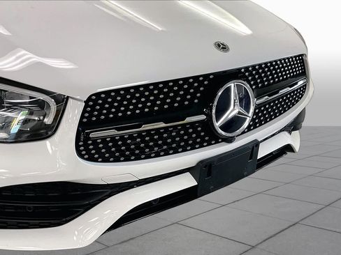 Certified 2022 Mercedes-Benz GLC 300 4MATIC Coupe image 32