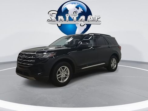 Used 2025 Ford Explorer Active image 4