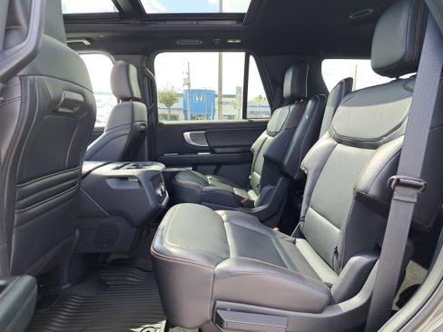 Used 2025 Ford Expedition Tremor image 16