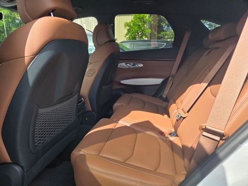 New 2026 Genesis GV70 2.5T Advanced AWD/4WD image 4