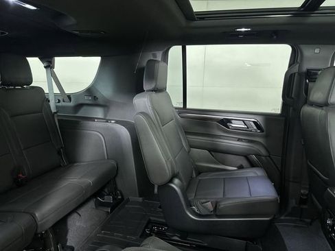 New 2026 Chevrolet Suburban Z71 AWD/4WD image 28