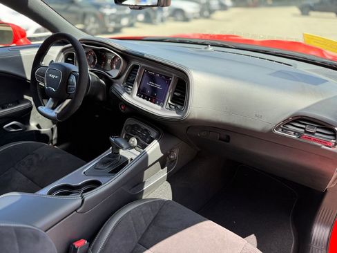 Used 2023 Dodge Challenger SRT Hellcat w/ Driver Convenience Group RWD image 15