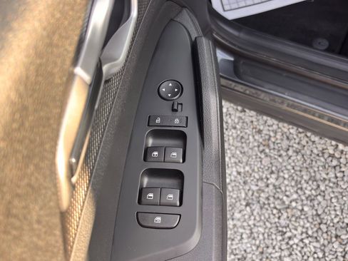 Used 2023 Kia Sportage LX image 24