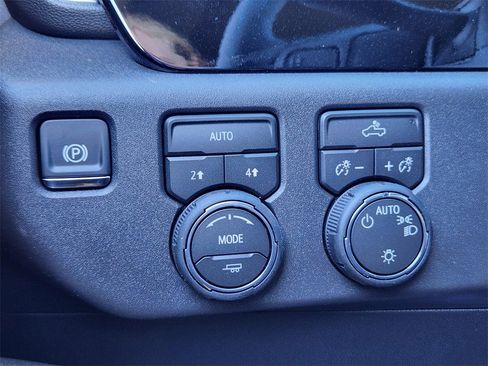 New 2026 Chevrolet Silverado 1500 LT w/ LPO, Dark Essentials Package image 22