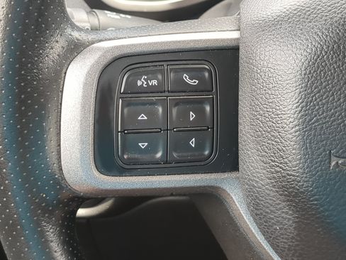 Used 2022 RAM 5500 Tradesman w/ Chrome Appearance Group RWD image 20