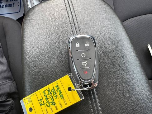 Used 2024 Chevrolet Malibu LT FWD image 24