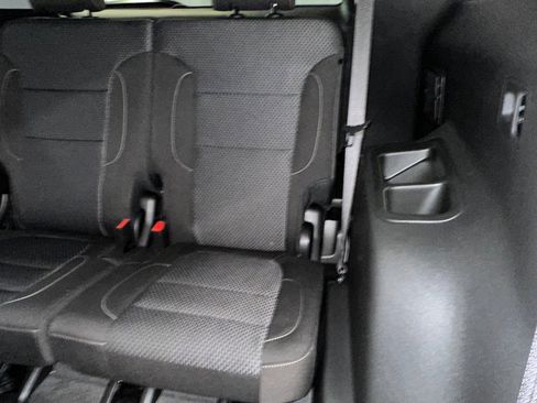 Used 2023 GMC Acadia SLE w/ Driver Convenience Package image 21