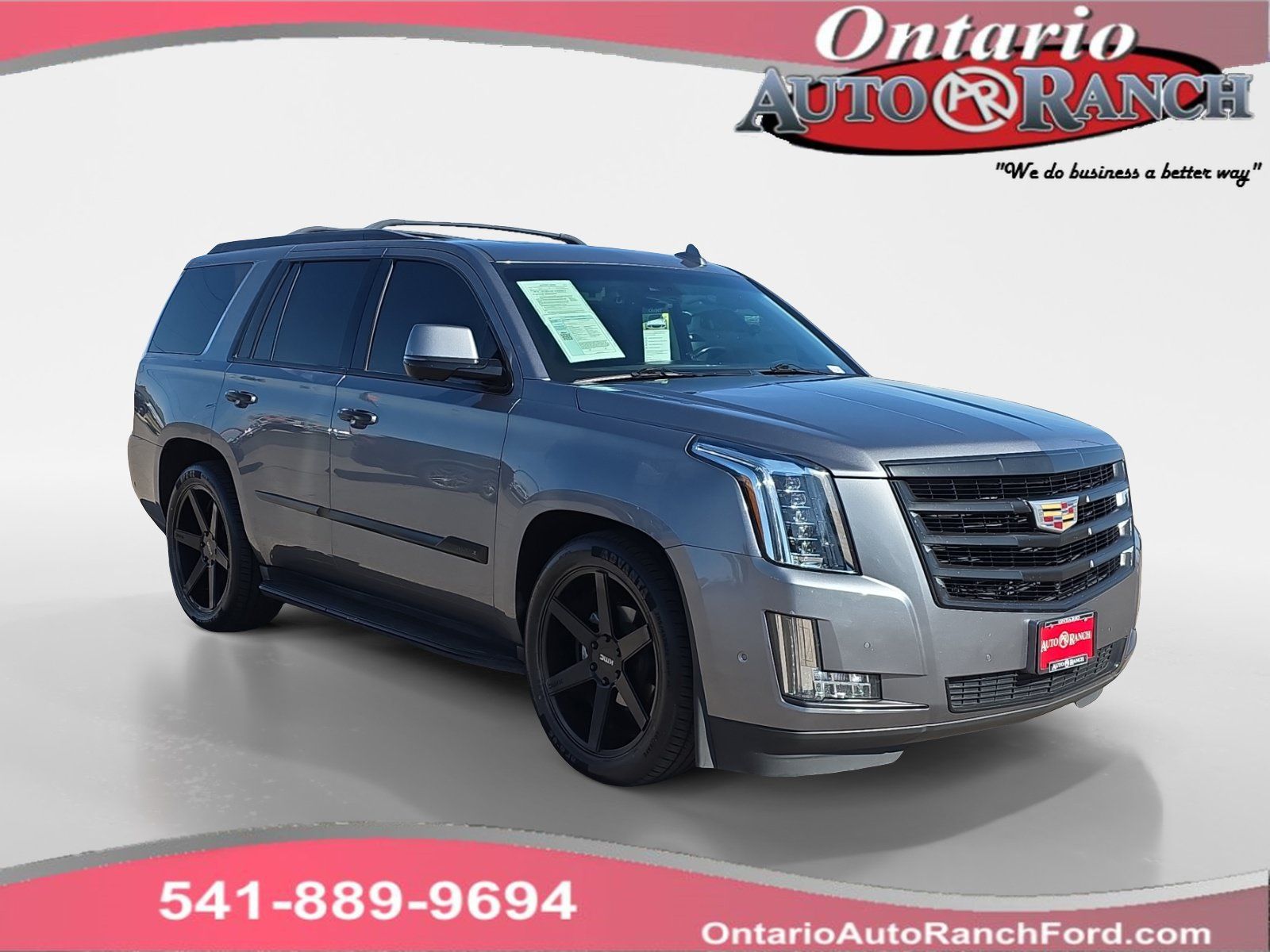 Used 2019 Cadillac Escalade Luxury AWD/4WD image 1