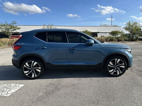 Used 2023 Volvo XC40 B5 Plus w/ Driver Assist Package AWD/4WD image 15