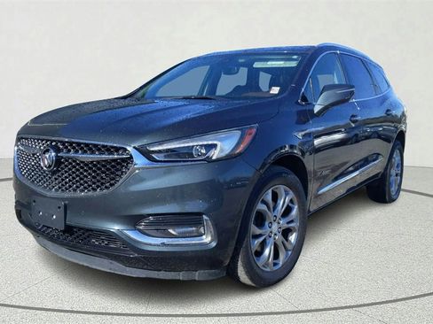 Used 2018 Buick Enclave Avenir w/ Avenir Technology Package image 3