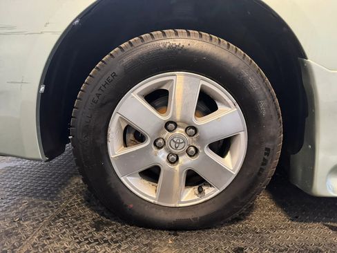 Used 2006 Toyota Sienna LE image 33