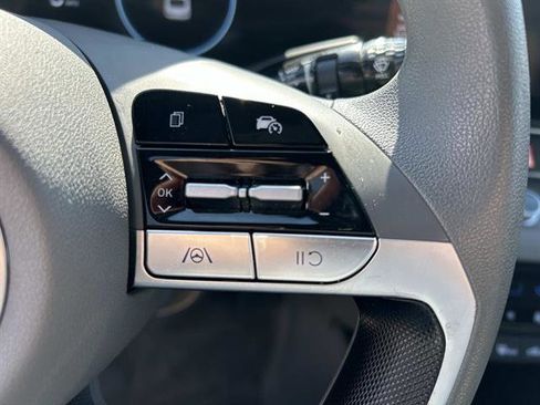 Used 2024 Hyundai Elantra SEL image 26