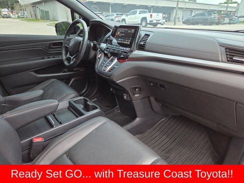 Used 2024 Honda Odyssey Sport image 14