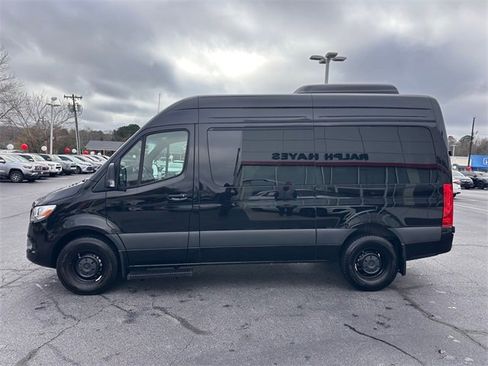 Used 2025 Mercedes-Benz Sprinter 2500 image 6