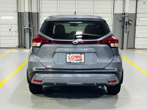 Used 2024 Nissan Kicks S FWD image 16