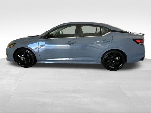 Certified 2024 Nissan Sentra SR w/ SR Premium Package image 18