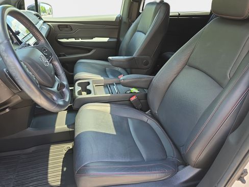 Certified 2023 Honda Odyssey Sport image 13