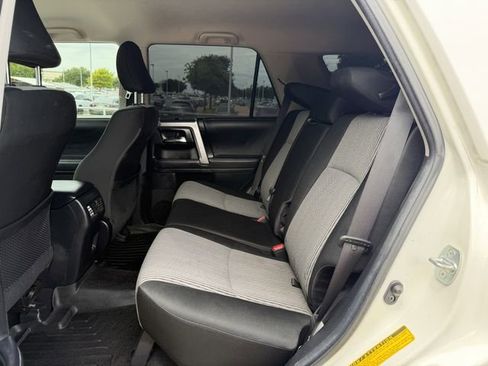 Used 2022 Toyota 4Runner SR5 AWD/4WD image 27