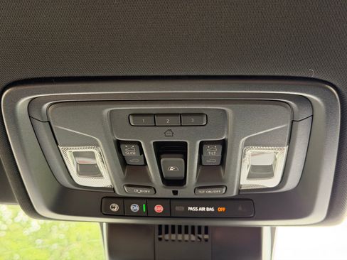 New 2026 GMC Sierra 1500 AT4 w/ AT4 Premium Package AWD/4WD image 21