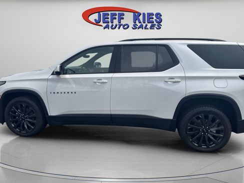 Used 2023 Chevrolet Traverse RS AWD/4WD image 8