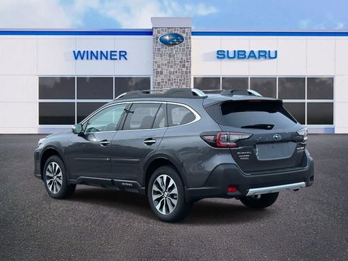 Used 2025 Subaru Outback Touring XT image 2