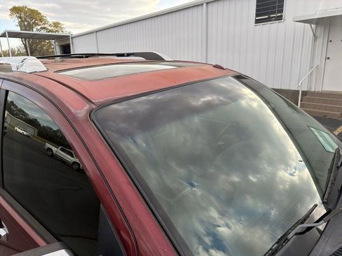 Used 2011 Nissan Armada Platinum w/ 2nd Row Captain Seat Pkg image 19