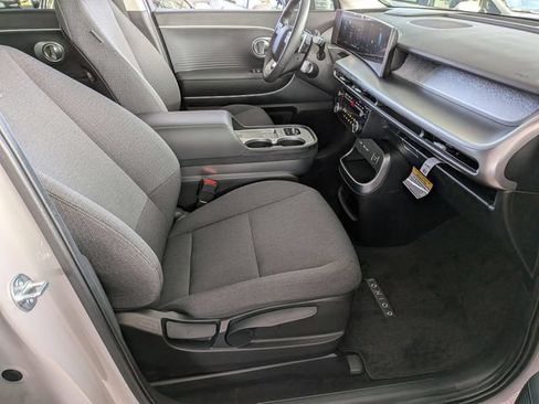 Used 2026 Hyundai Ioniq 9 S RWD image 32